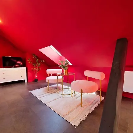 Apartman Camelias, The Secret Reims